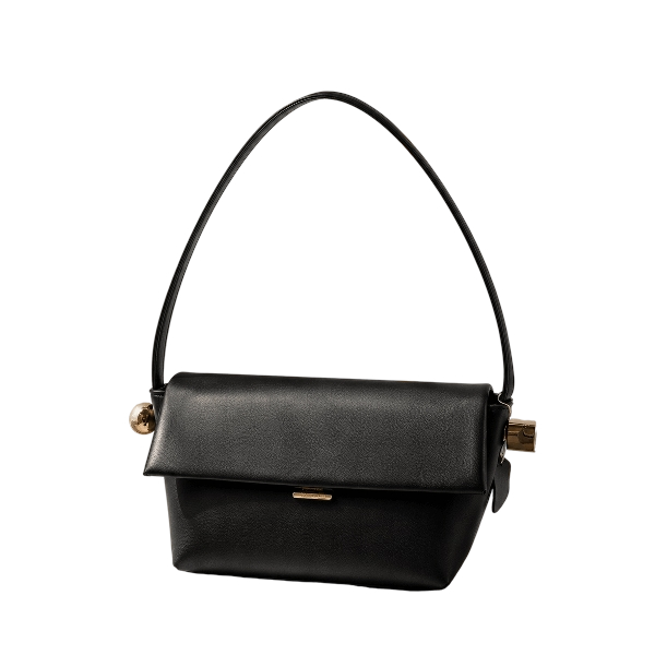 Minimal Black Bag, Maximum Style