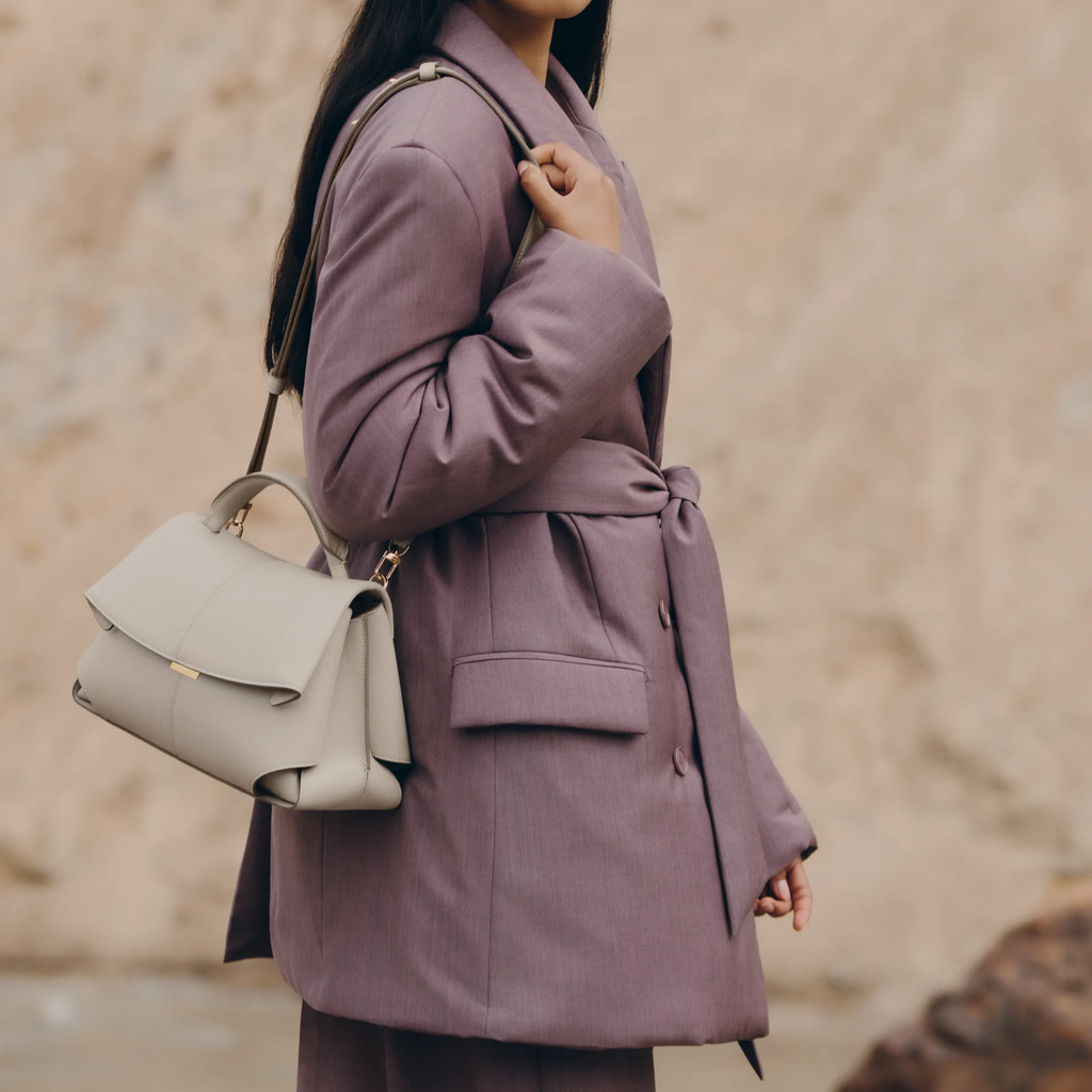 Elegant Ivory Leather Handbag